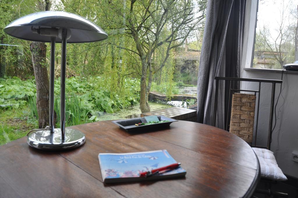 Chambres D'Hotes, Gites La Petite Madeleine La Madelaine-sous-Montreuil Eksteriør billede